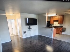 1641 Pentecost Way, Unit Pentecost Way in San Diego, CA - Building Photo - Building Photo