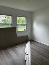 80 Regis Dr in Staten Island, NY - Building Photo - Building Photo