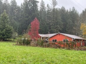 84693 Sarvis Berry Ln in Eugene, OR - Building Photo - Building Photo