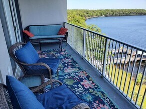 13427 Blue Heron Beach Dr in Orlando, FL - Foto de edificio - Building Photo