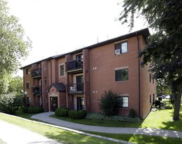 147 Edgehill Dr Apartments