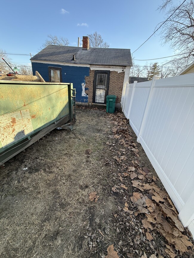 property at 1700 W Grand Ave