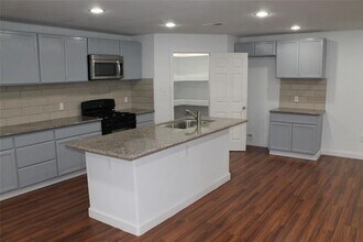 3718 Darlinghurst Dr in Houston, TX - Building Photo - Building Photo