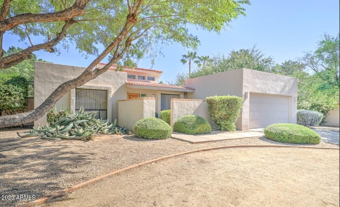 10759 N 101st Way in Scottsdale, AZ - Building Photo