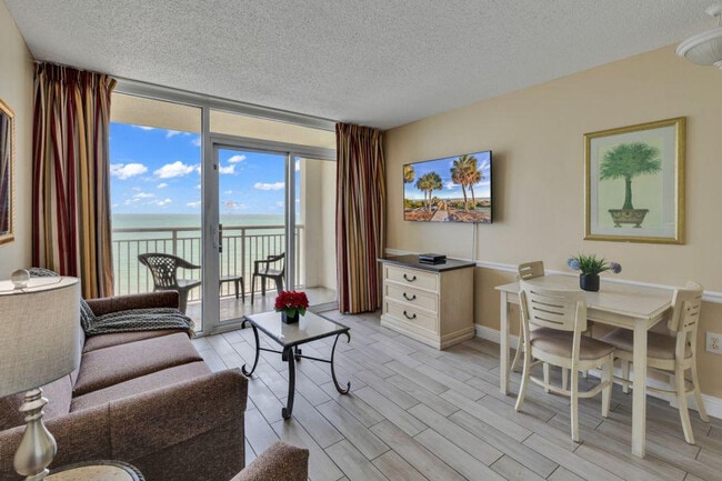 2000 N Ocean Blvd