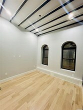 478 Woodward Ave-Unit -3L in Queens, NY - Building Photo - Building Photo