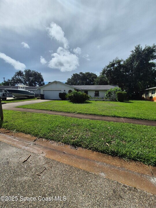 3521 Cumberlin Ct in Titusville, FL - Building Photo