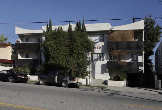 Imperial Apartments in North Hollywood, CA - Building Photo - Building Photo