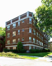 Cynwyd Manor in Lakewood, OH - Building Photo - Building Photo