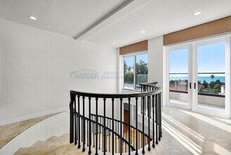 1245 Vía Landeta in Palos Verdes Estates, CA - Building Photo - Building Photo