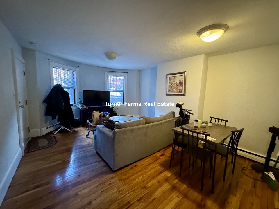 91 E Brookline St, Unit 2 in Boston, MA - Building Photo