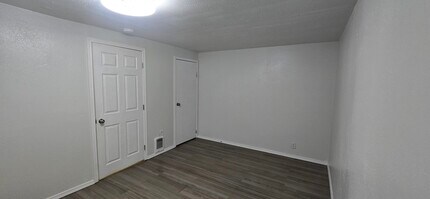 12435-12445 SW Ash Ave in Tigard, OR - Building Photo - Building Photo