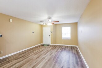 2349 Providence Ct in Greenwood, IN - Building Photo - Building Photo