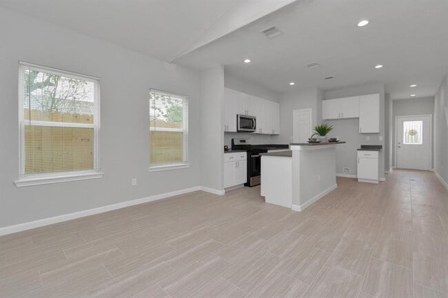 property at 4418 Elmwood St