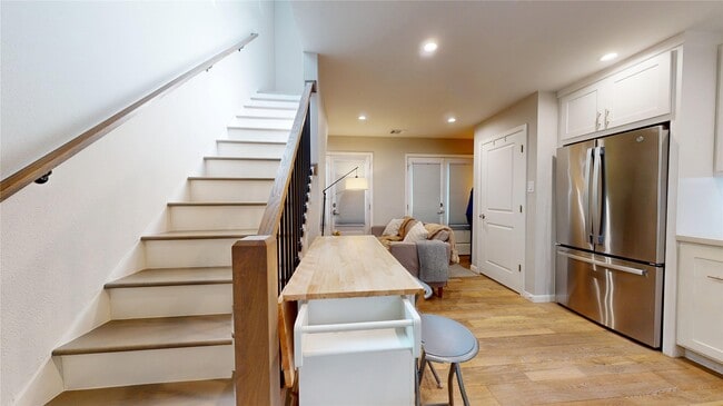 property at 1410 Hyde Park Blvd