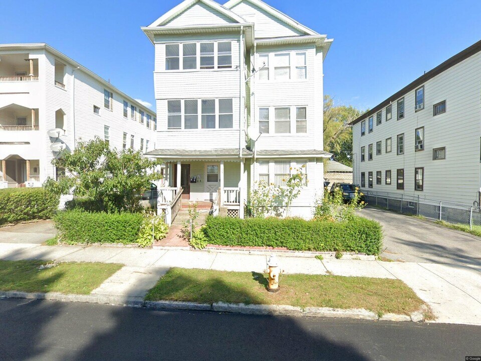 153 Providence St, Unit Apt. 3 in Worcester, MA - Foto de edificio