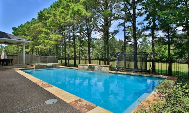 property at 93 W Frontera Cir