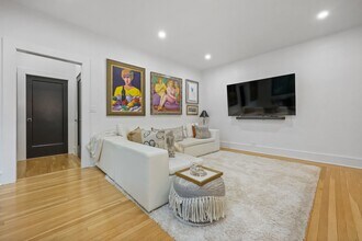 47 Lafayette Pl in Greenwich, CT - Building Photo - Building Photo