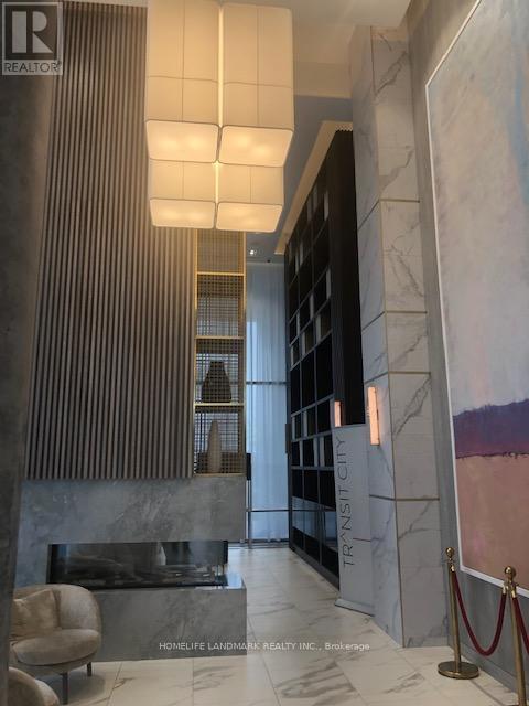 950-5950 Portage Pkwy in Vaughan, ON - Building Photo - Building Photo