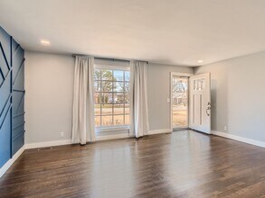 1608 Peerman Dr in Nashville, TN - Building Photo - Building Photo