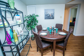 Indian Lakes in Virginia Beach, VA - Foto de edificio - Interior Photo