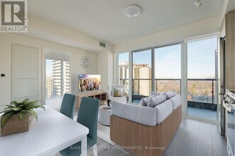 223-1223 Redpath Ave in Toronto, ON - Building Photo - Building Photo