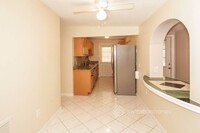 9144 82nd Way in Seminole, FL - Foto de edificio - Building Photo