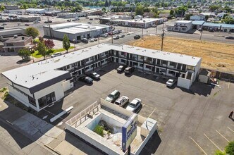 905 W Broadway Ave in Moses Lake, WA - Building Photo - Building Photo