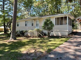 1512 2nd Plz NW in Center Point, AL - Building Photo