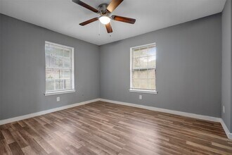 1204 Crescent Blvd in Cleveland, TX - Building Photo - Building Photo