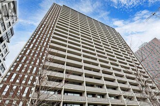 666-666 Spadina Ave. in Toronto, ON - Building Photo - Building Photo