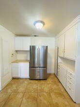 2305 Cantalier St in Sacramento, CA - Building Photo - Building Photo