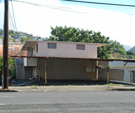 3180 Waialae Ave in Honolulu, HI - Foto de edificio - Building Photo