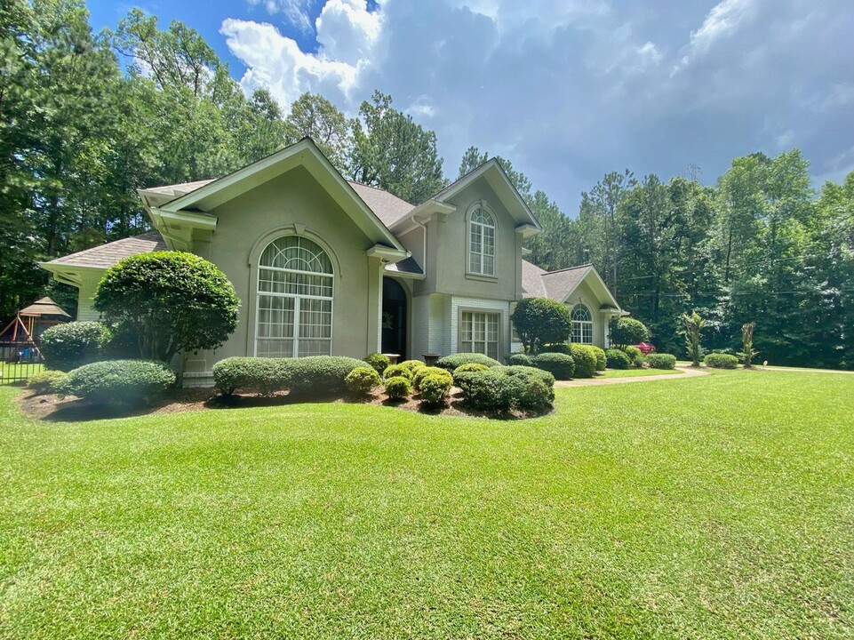 185 Megan Ln in Columbus, MS - Building Photo