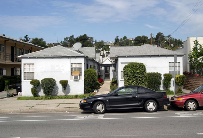 4617 Eagle Rock Blvd in Los Angeles, CA - Foto de edificio - Building Photo