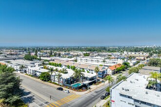 Windward Sea Apartments in Northridge, CA - Building Photo - Building Photo