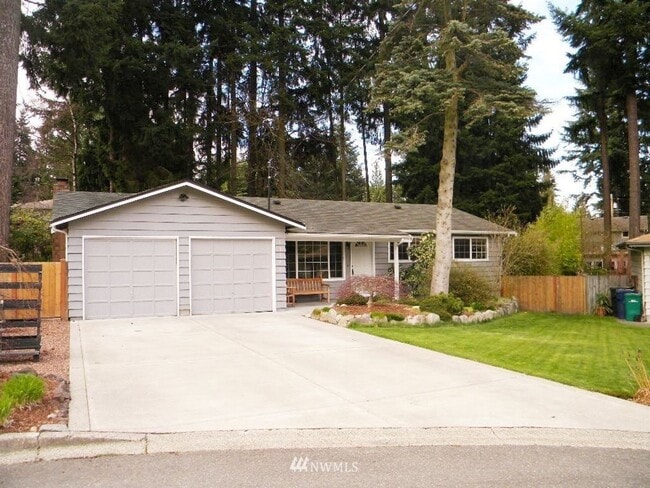 property at 13720 NE 71st Pl
