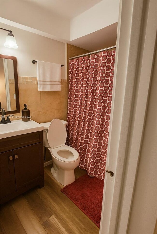 7809 NW 67th Ave in Tamarac, FL - Building Photo - Building Photo