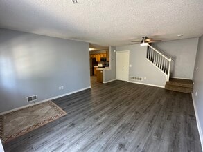 10802 Lexington Dr in Eden Prairie, MN - Building Photo - Building Photo