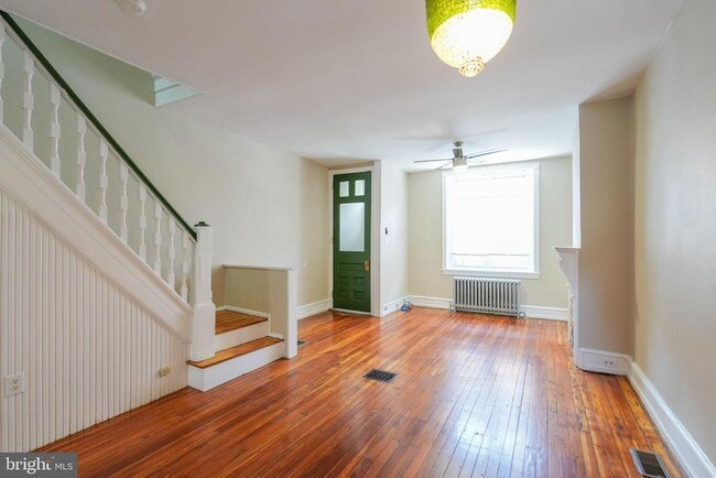 property at 2625 S Carlisle St