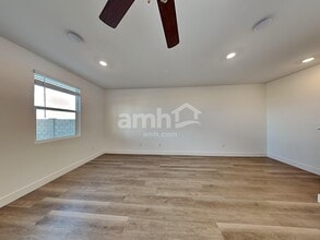 2600 N Wyatt Dr in Tucson, AZ - Building Photo - Building Photo