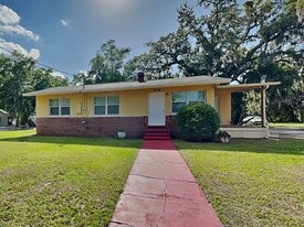 136 Thompson Ave in Maitland, FL - Building Photo