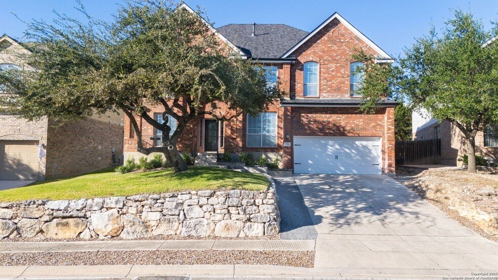 711 Midway Crest in San Antonio, TX - Building Photo