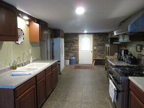 878 Lake Dr in Columbia Falls, MT - Building Photo - Building Photo