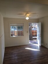 1103 Sierra Blvd in South Lake Tahoe, CA - Building Photo - Building Photo