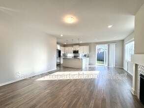 6648 SE Genrosa St in Hillsboro, OR - Building Photo - Building Photo