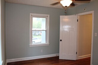 222 Ashworth Ave in Brevard, NC - Building Photo - Building Photo