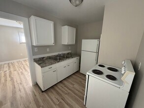 1707 E Tabor St in Indianapolis, IN - Foto de edificio - Building Photo