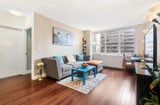 217 E 49th St, Unit 1F in New York, NY - Building Photo