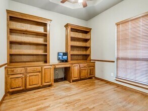 2632 SE 7th St in Moore, OK - Building Photo - Building Photo